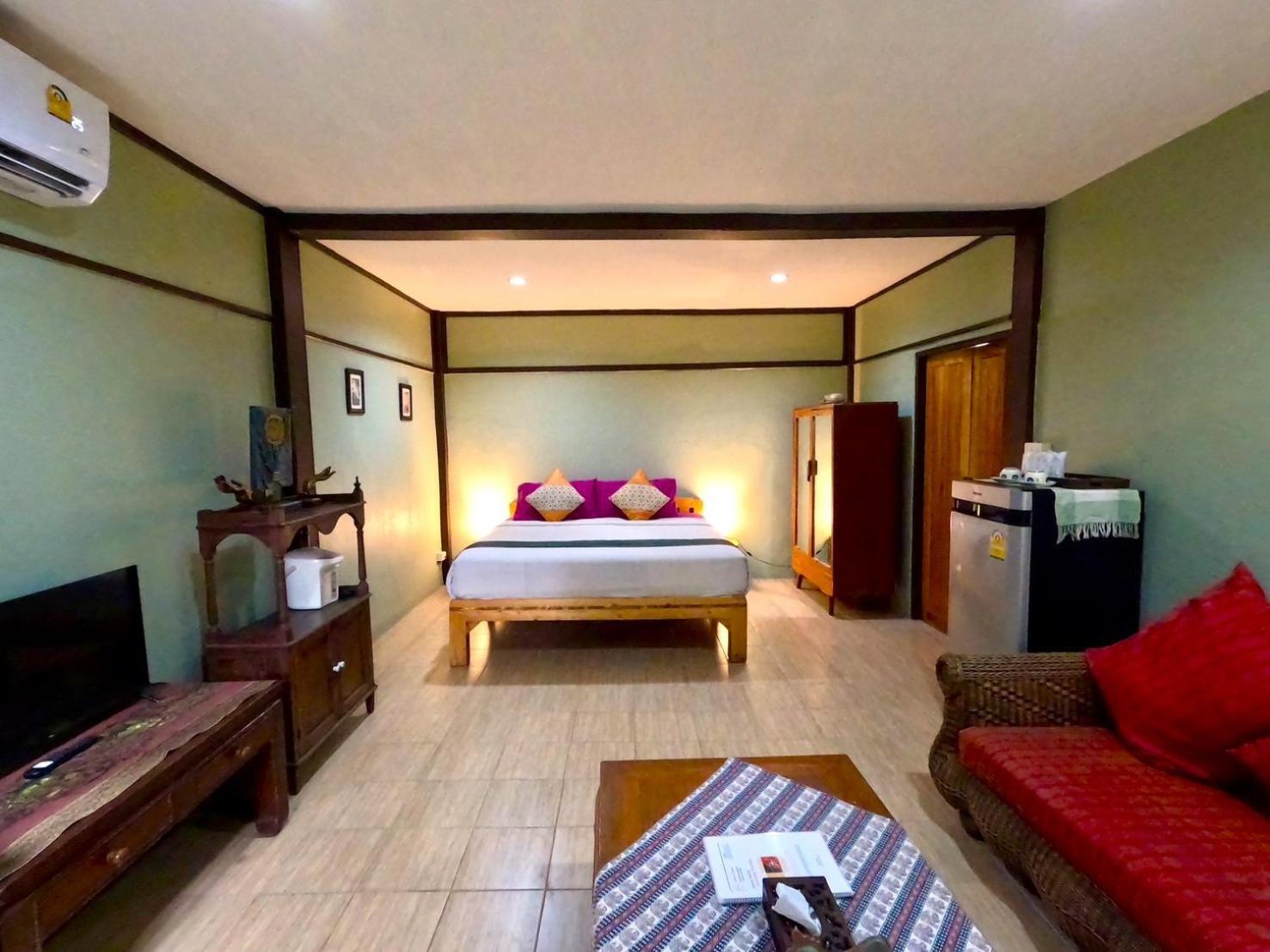 Joy'S House & Tour Bed & Breakfast Чиангмай Екстериор снимка