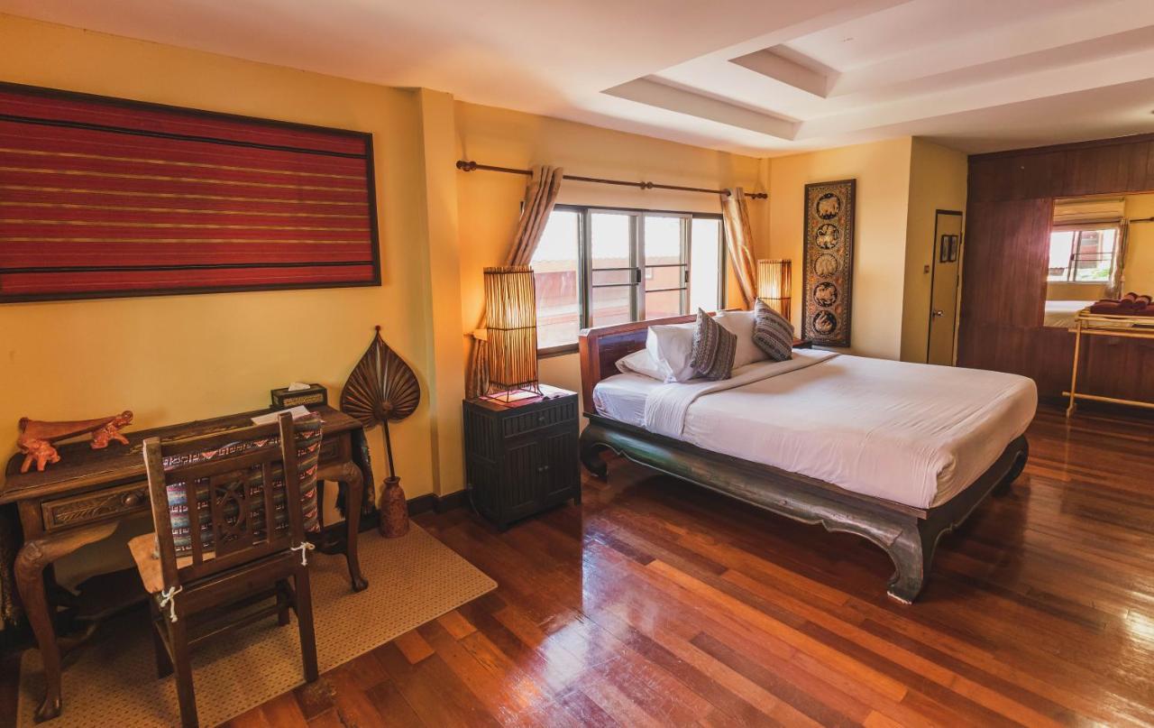 Joy'S House & Tour Bed & Breakfast Чиангмай Екстериор снимка